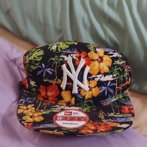 New Era NY Yankees Hat MLB Black Tropical Floral Hawaiian 9Fifty Adj New